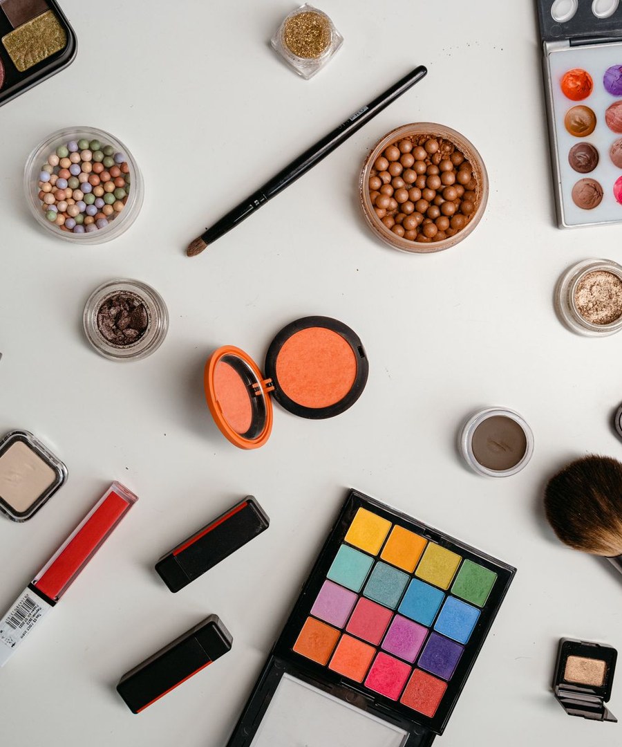 Makeup beauty visual